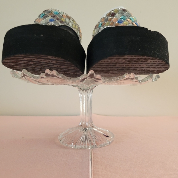 Yellow Box leather flip flops with multi colored crystals. US size 8.5. "Perri" - Picture 4 of 10